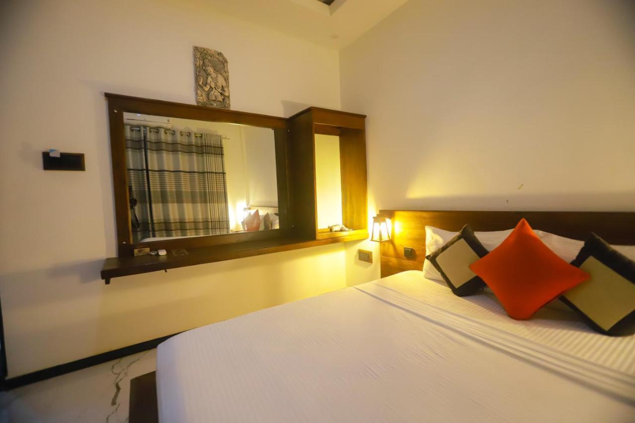 Supreme Dambulla Hotel ภายนอก รูปภาพ