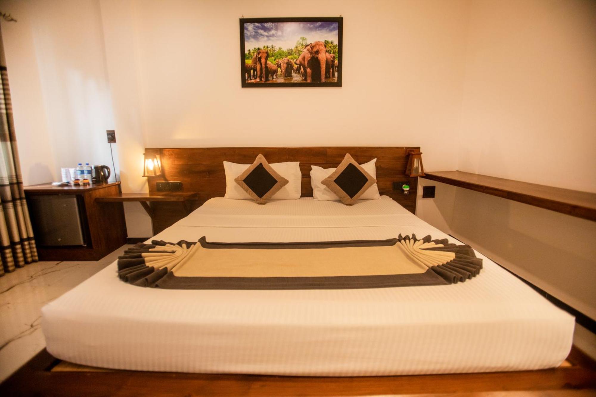 Supreme Dambulla Hotel ภายนอก รูปภาพ