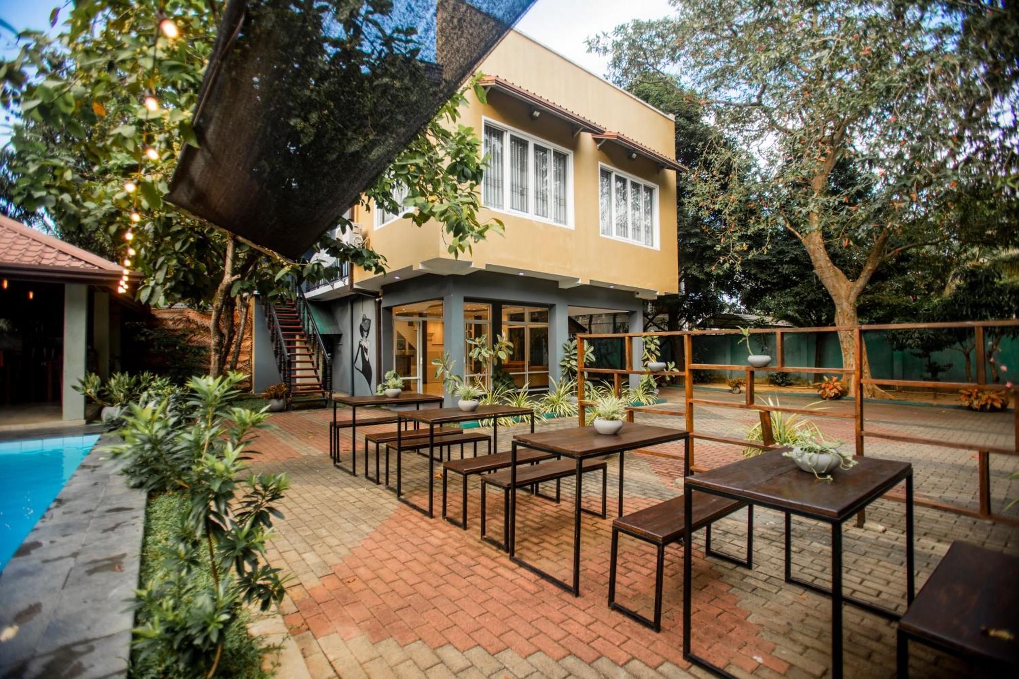 Supreme Dambulla Hotel ภายนอก รูปภาพ
