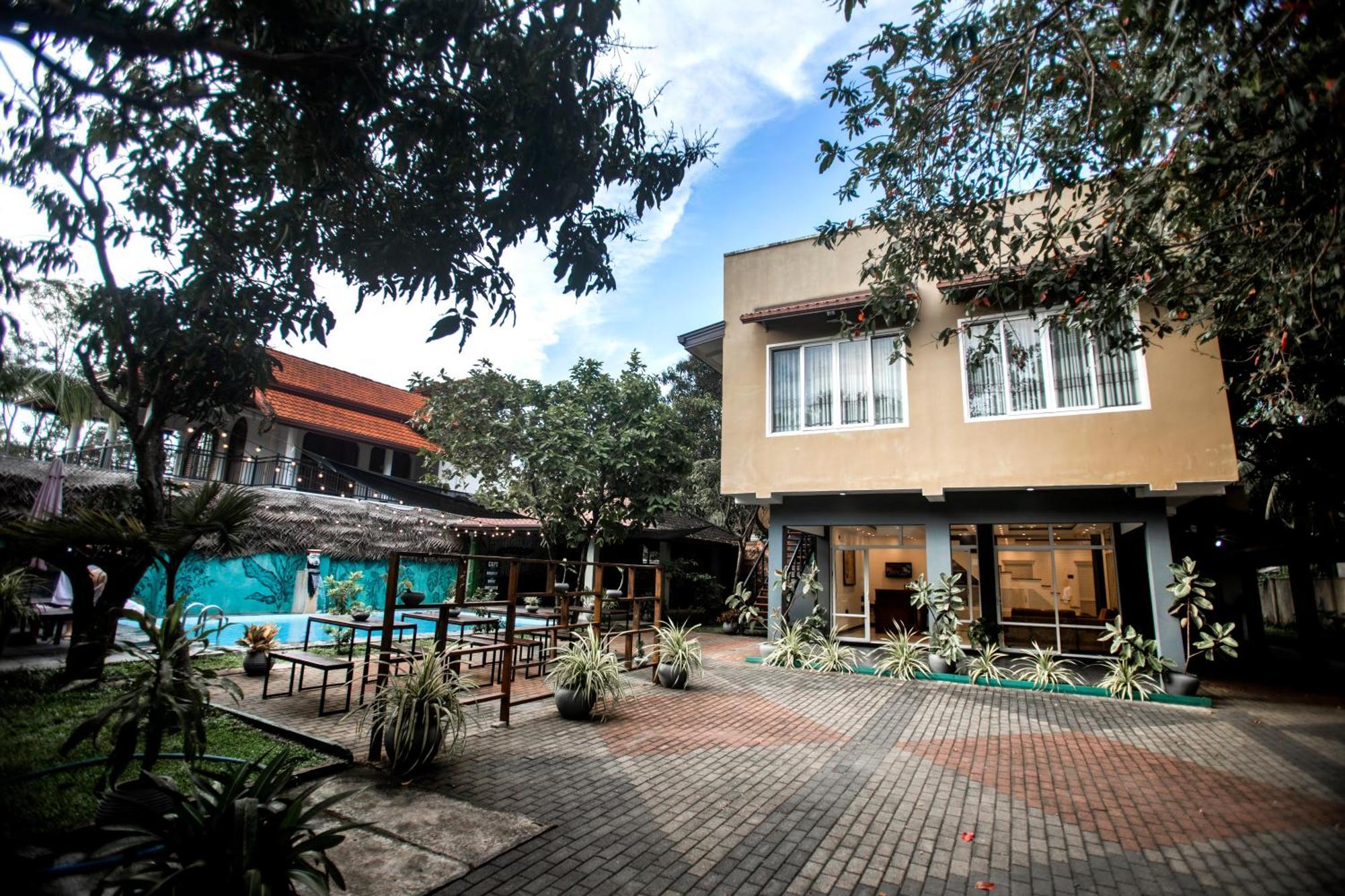 Supreme Dambulla Hotel ภายนอก รูปภาพ